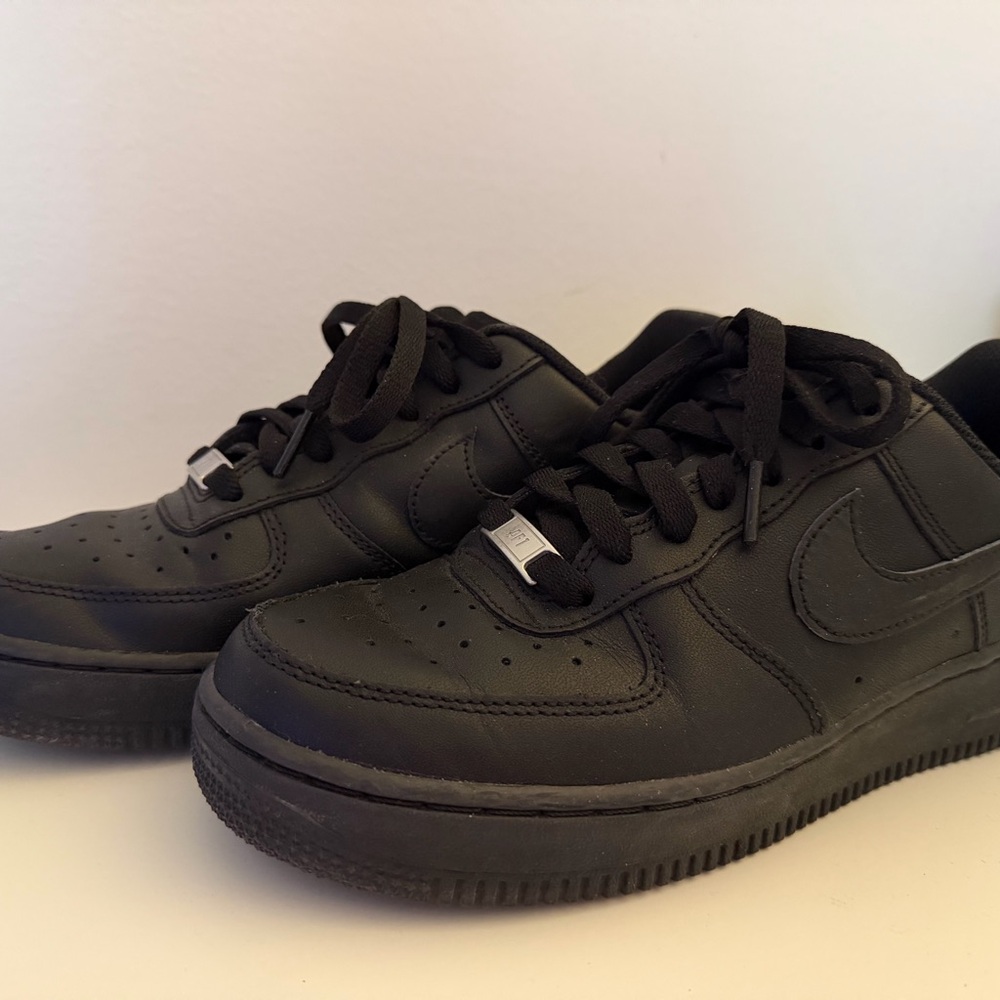 Nike Black Women's Sneakers
